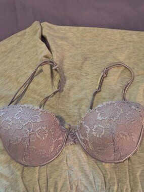 Woman's Bra - Lilac w/bling